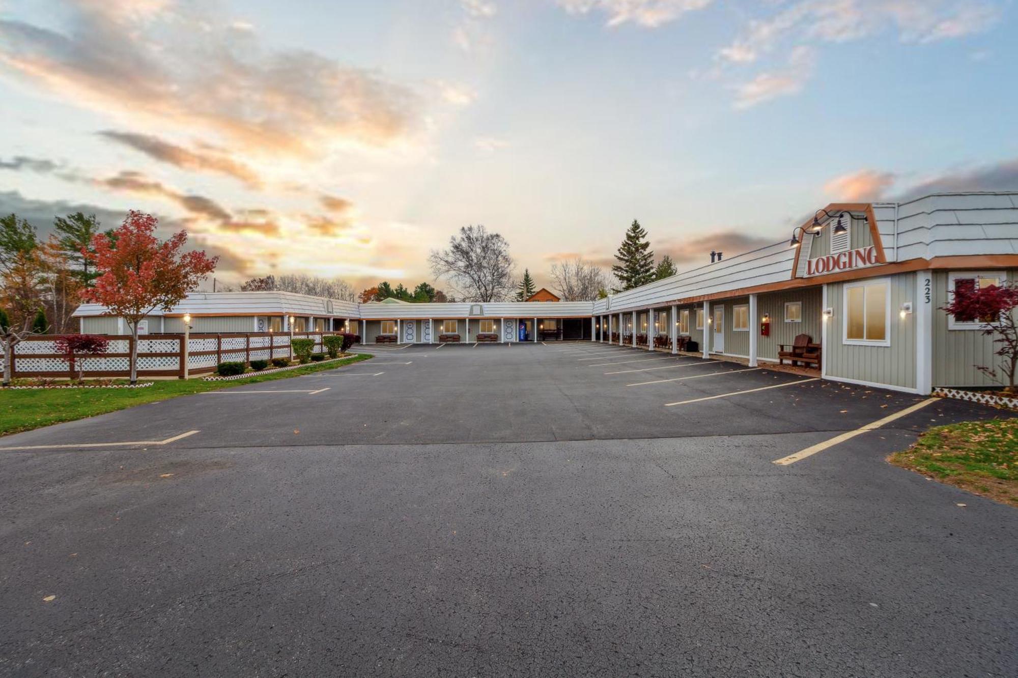 Vindel Motel Mackinaw City Εξωτερικό φωτογραφία