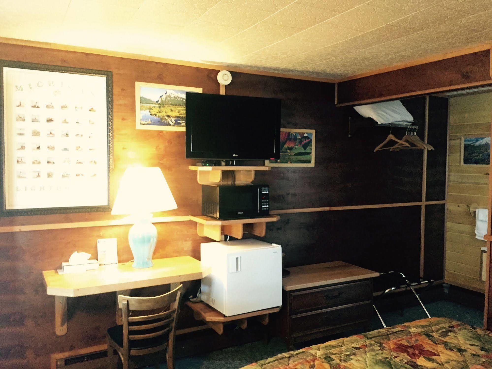 Vindel Motel Mackinaw City Εξωτερικό φωτογραφία